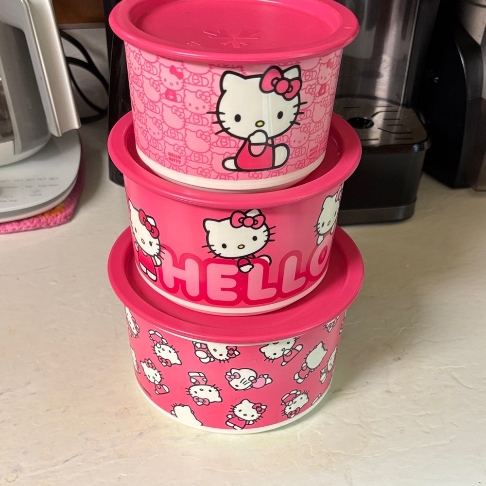 Hello Kitty Nested Tupperware Containers